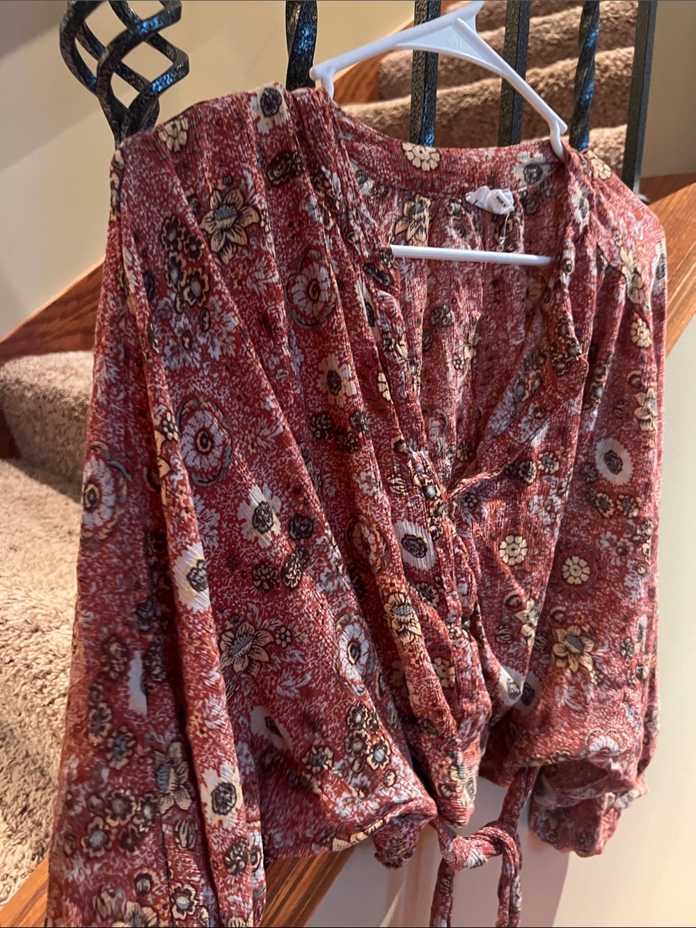 Nicole Miller Rust Floral Wrap Crop Top - Picture 4 of 8
